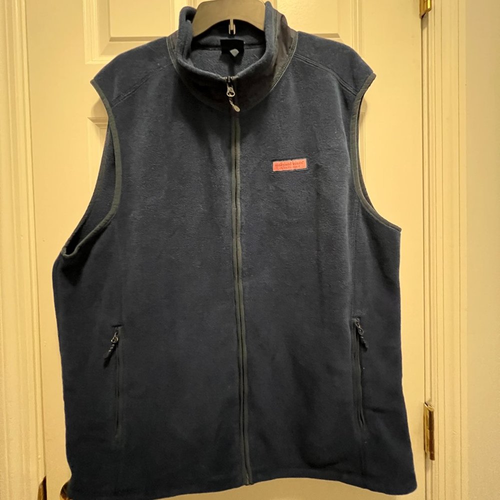 Vineyard Vine XL blue fleece vest